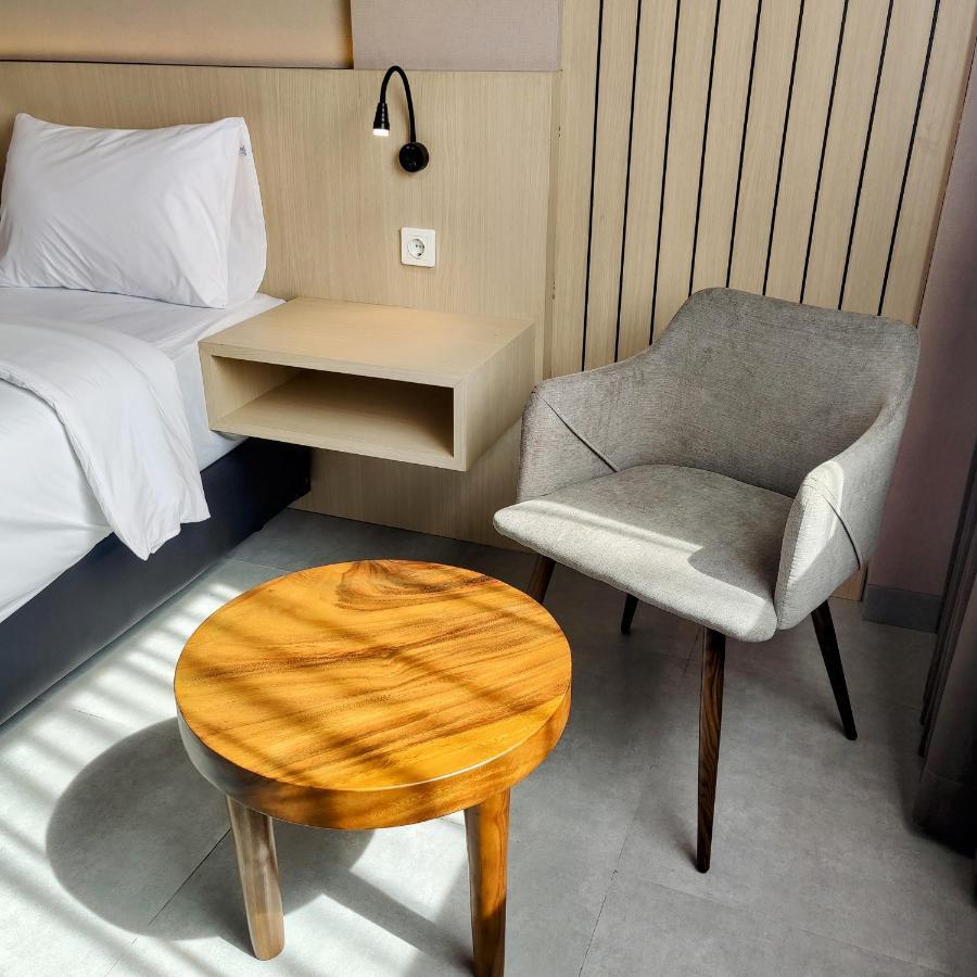 The Mango Suites By Flat06 Jakarta Extérieur photo